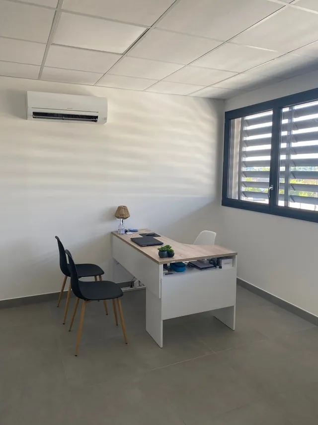Le cabinet, photo 3 sur 4